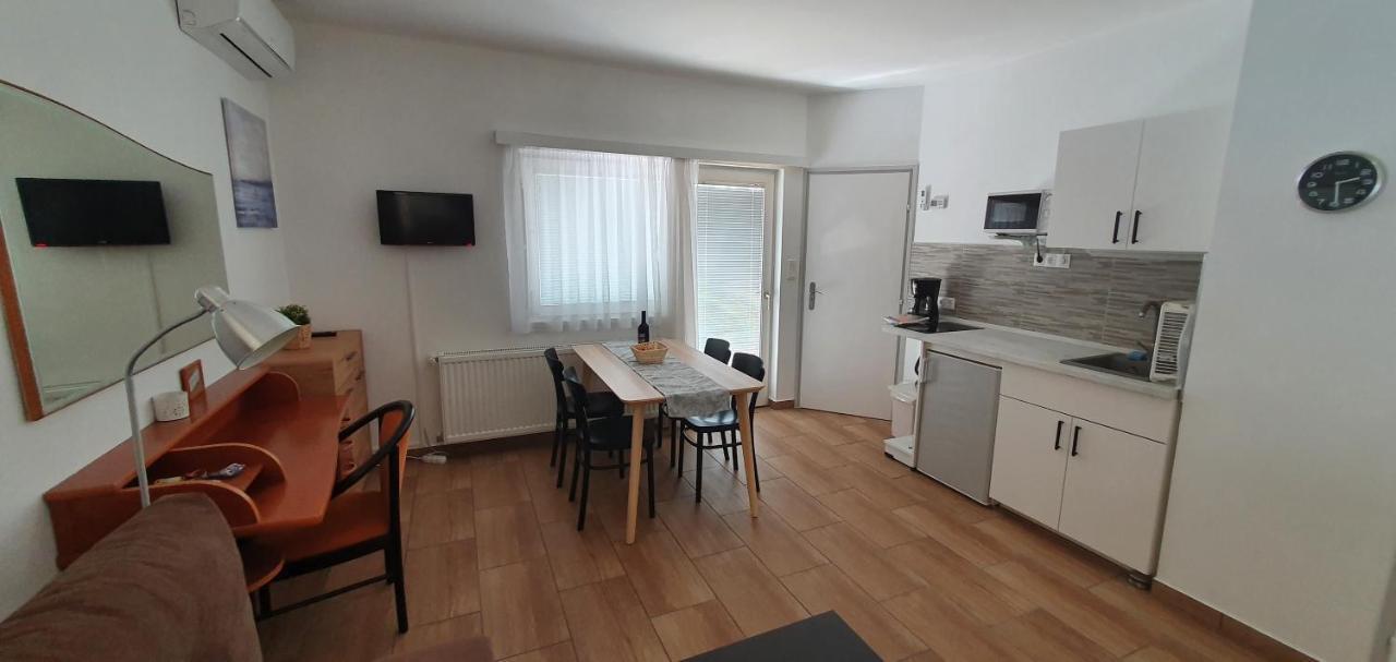 Forrest Apartman 根尼斯迪亚斯 外观 照片
