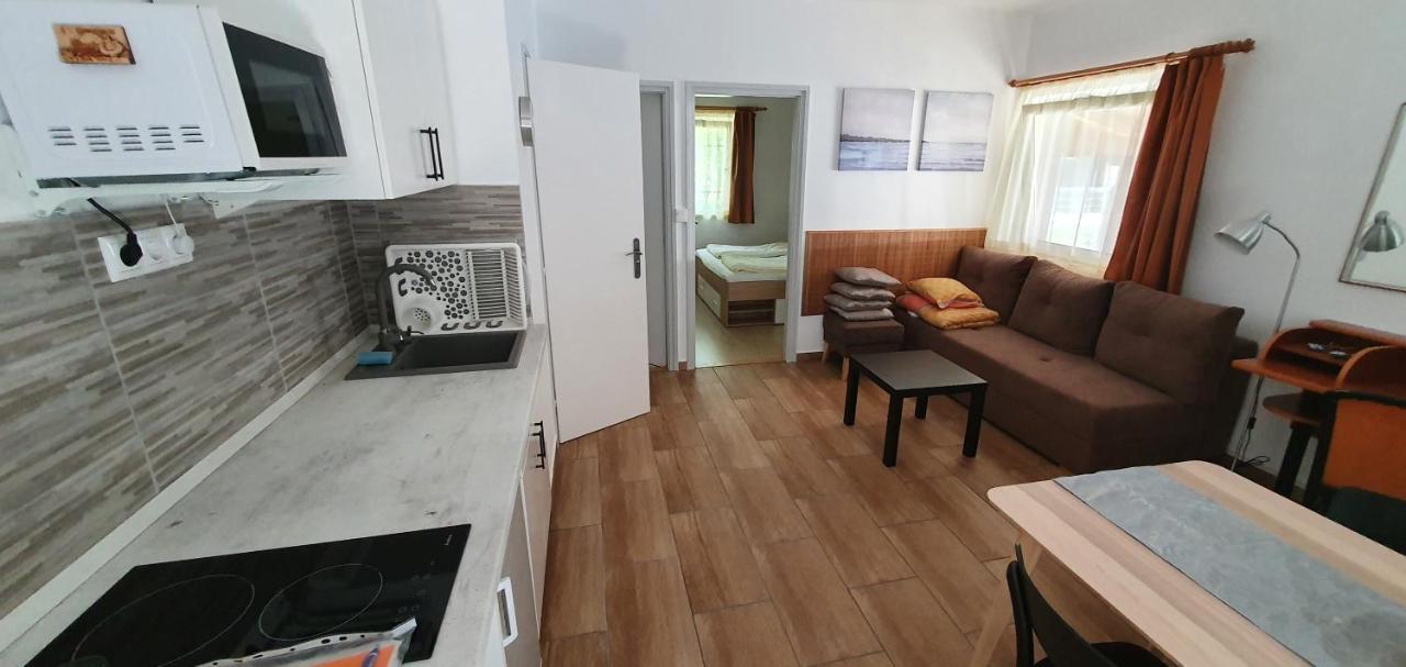 Forrest Apartman 根尼斯迪亚斯 外观 照片