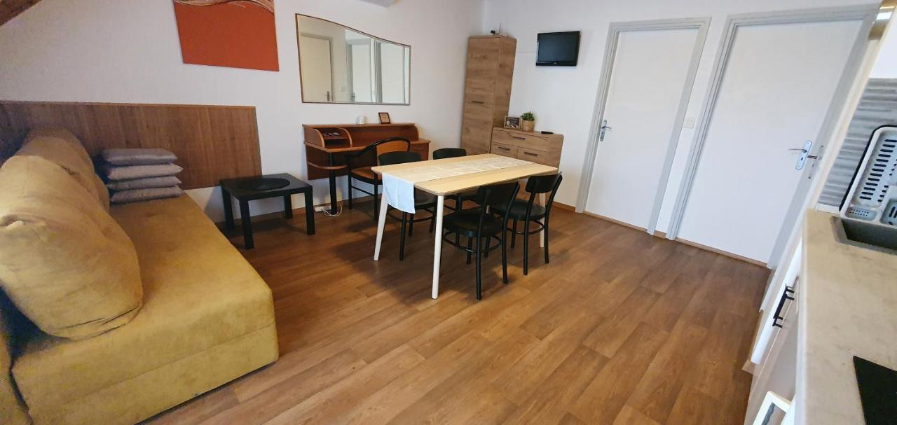 Forrest Apartman 根尼斯迪亚斯 外观 照片